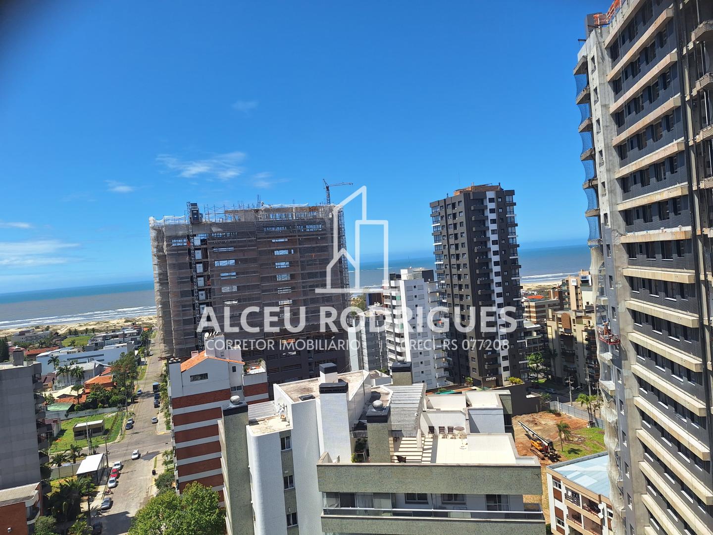 Apartamento Mobiliado com Suítes na Praia Grande